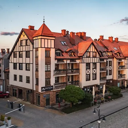 Bulwar Portowy, Sun & Snow ウストカ