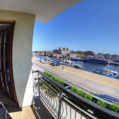 Bulwar Portowy, Sun & Snow