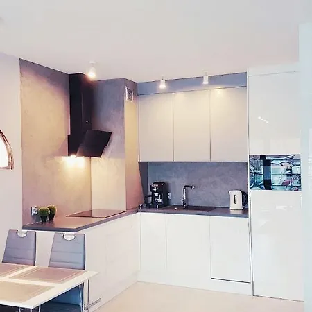 Bulwar Portowy, Sun & Snow ウストカ