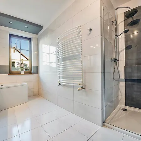 Bulwar Portowy, Sun & Snow アパート