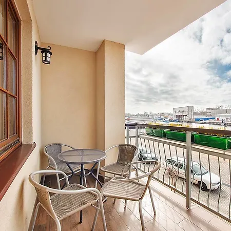 Bulwar Portowy, Sun & Snow * ウストカ