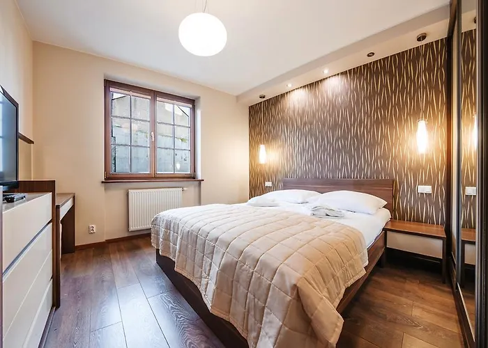 Bulwar Portowy, Sun & Snow Устка