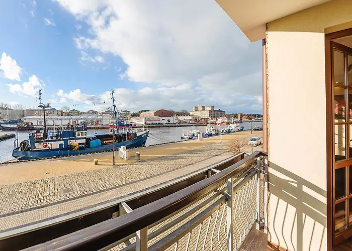 Bulwar Portowy, Sun & Snow *