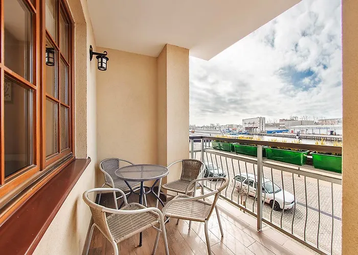 Bulwar Portowy, Sun & Snow * Устка