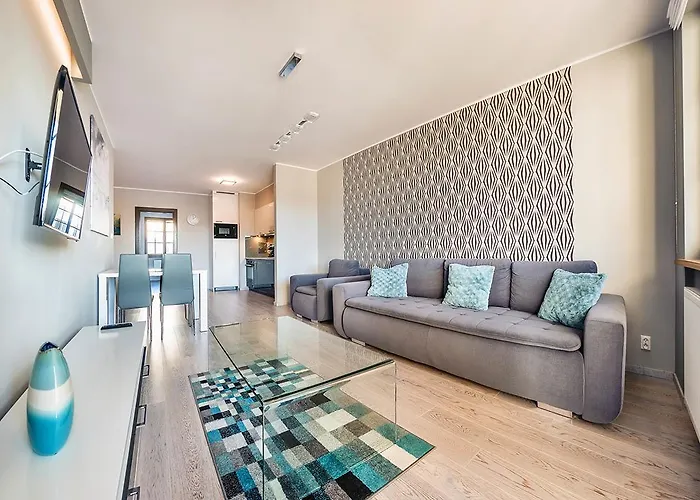 Bulwar Portowy, Sun & Snow * Устка